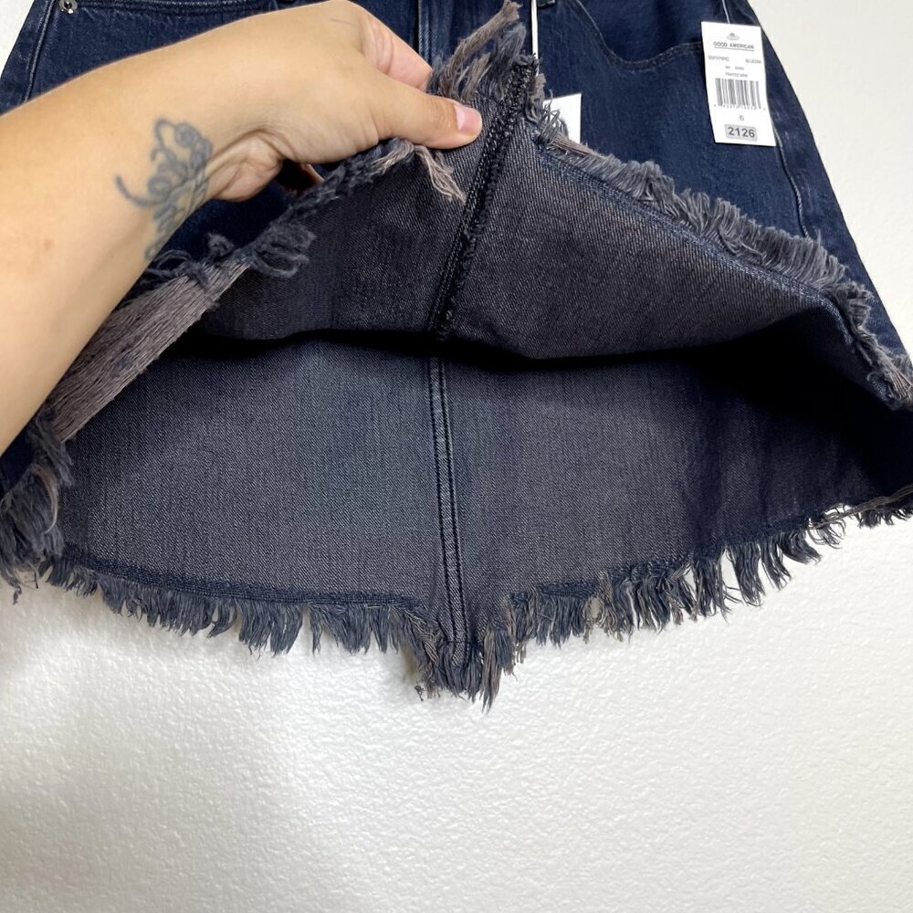 Good American Denim Skirt Sz 6/28 Mini Blue Frayed Hem Miniskirt 100% Cotton NEW - Picture 4 of 14